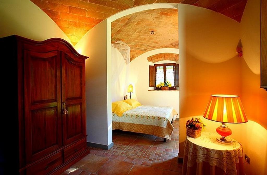 Podere Lucignano Secondo Agriturismo Gaiole in Chianti Dış mekan fotoğraf